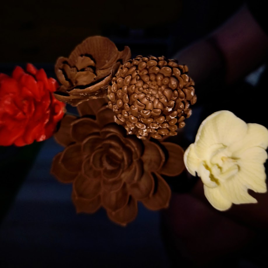 Buchet elegant din flori de ciocolată DCHOCO